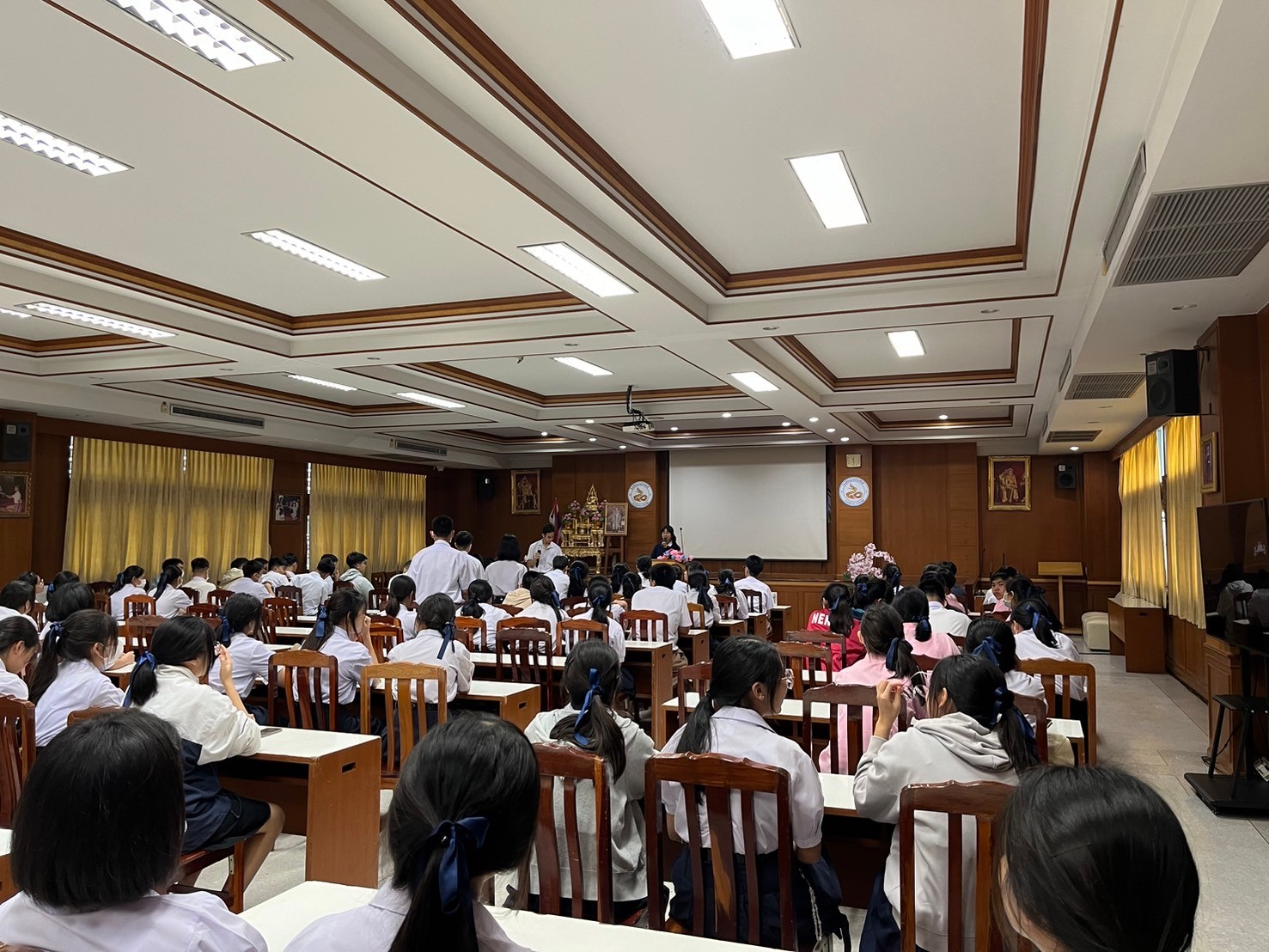 การประชุมจัดงาน Open House ของ Groce